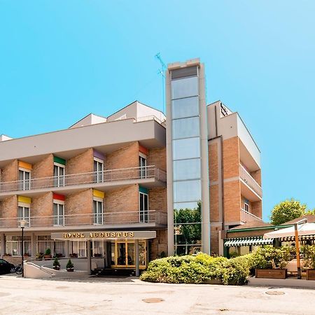Hotel Augustus ファーノ エクステリア 写真