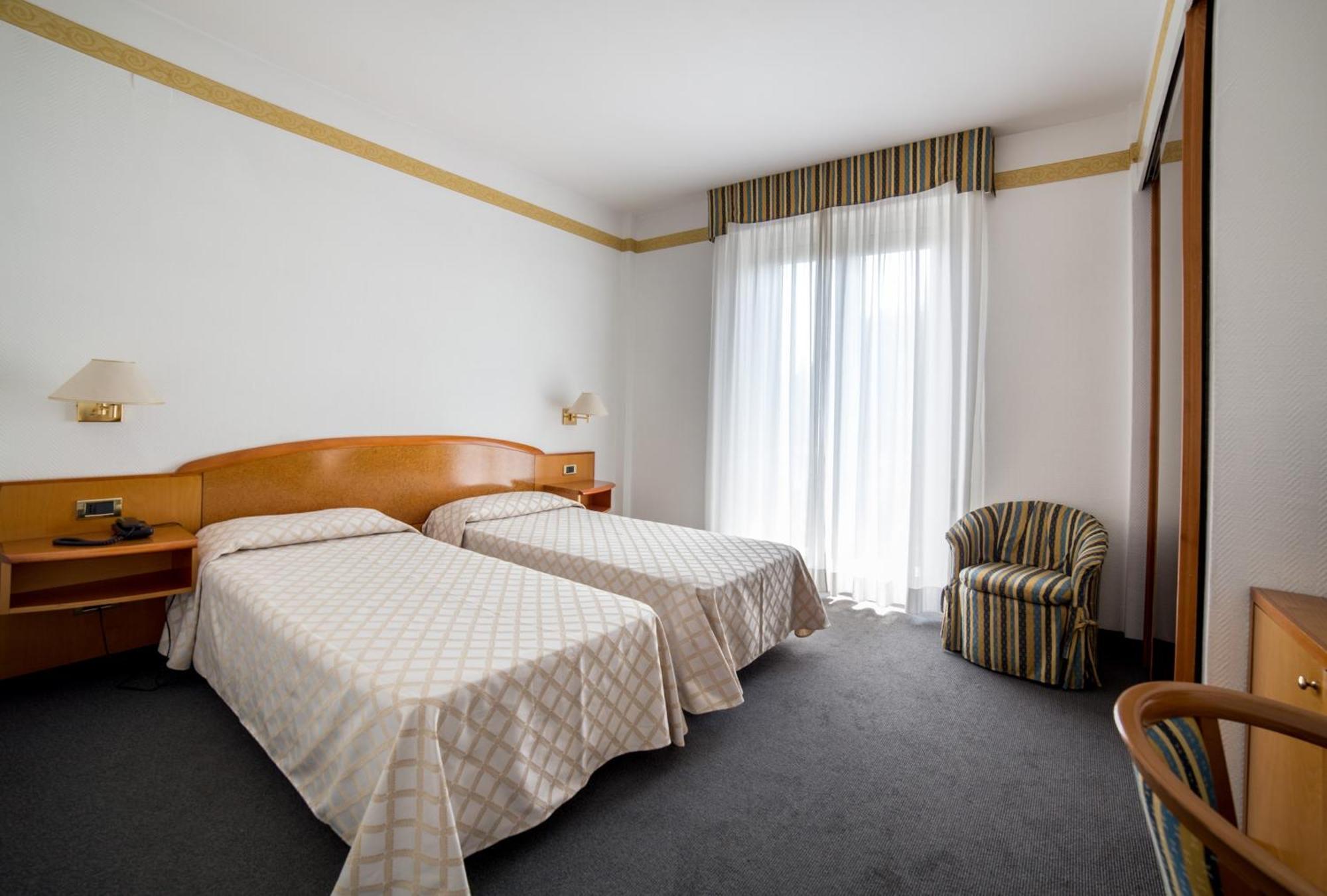 Hotel Augustus ファーノ 部屋 写真