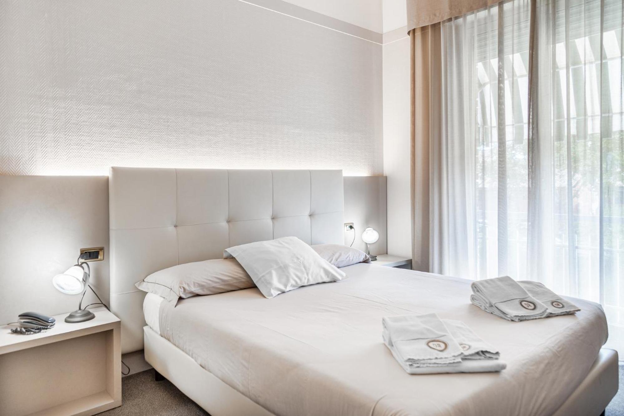Hotel Augustus ファーノ エクステリア 写真