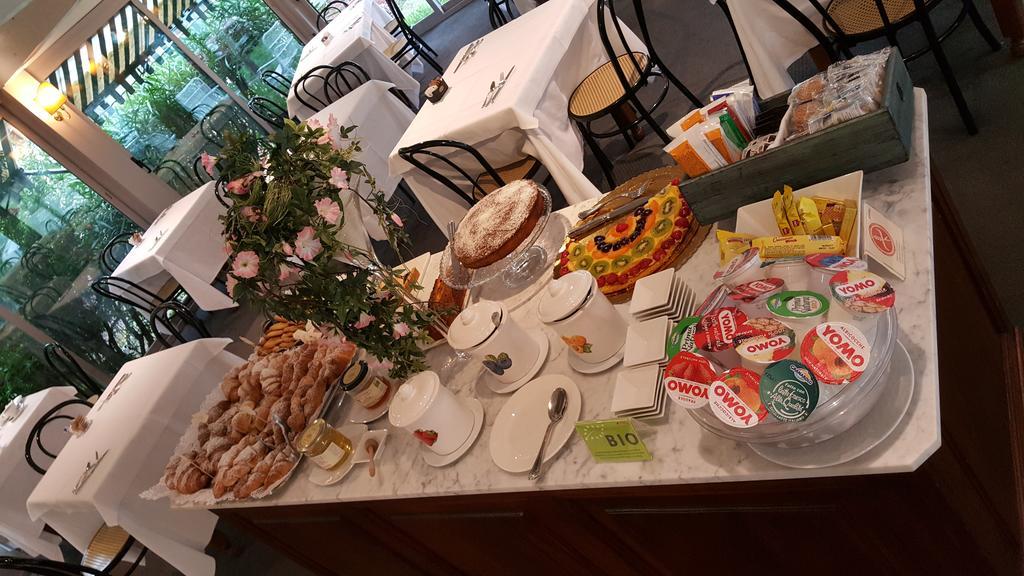 Hotel Augustus ファーノ エクステリア 写真