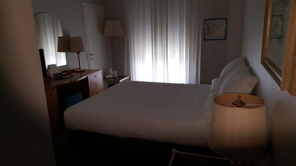 Hotel Augustus ファーノ エクステリア 写真